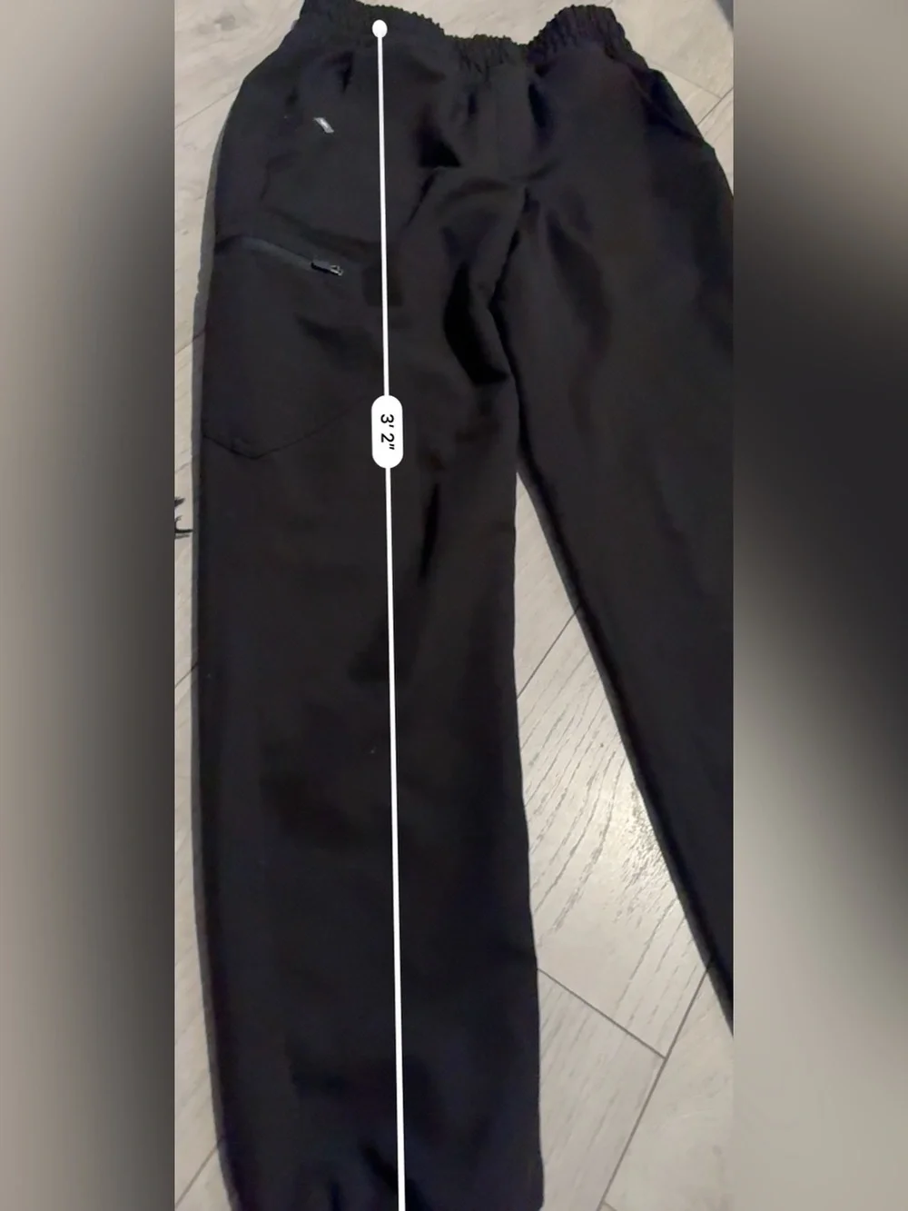 Figs Women’s Black Elastic-Waist Joggers